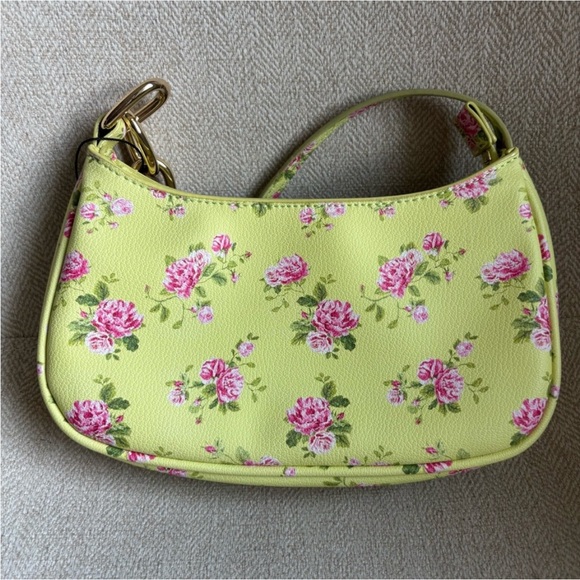 House Of Want Handbags - HOUSE OF WANT Vegan Leather Floral Print Shoulder Bag with Gold Chain